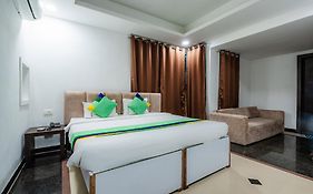 Treebo Silver Apartment